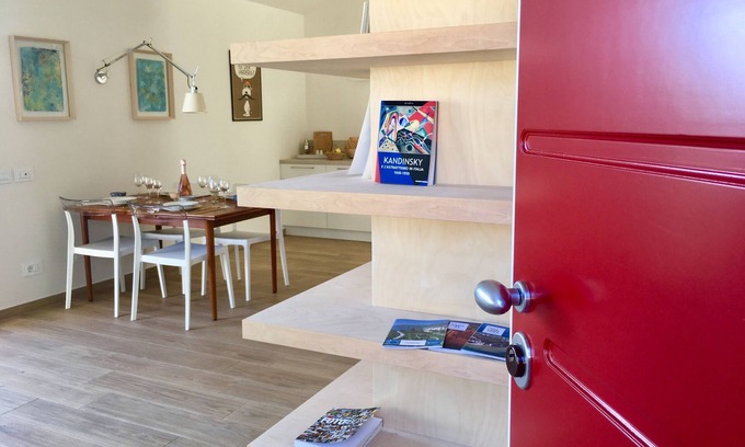 Lonato del Garda Apartamento | Loft nuevo con hermosa vista al lago