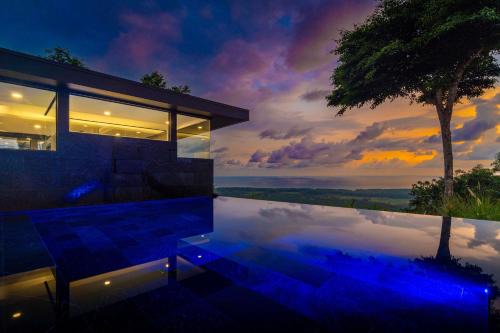 Portalón Casa | New Luxury! Panoramic Views-pool-private-gated