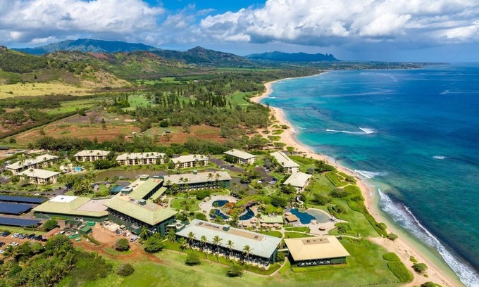 Hanamaulu Hotel | Pool Oceanview Room @4-star Oceanfront Resort