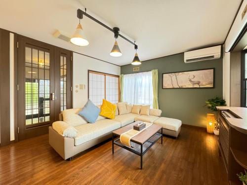 Oyama Villa | New OPEN BBQ ウッドデッキ テントサウナ 最大13名宿泊可能