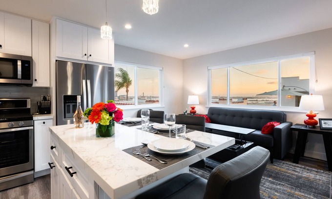 Middletown Villa | NEW WATER VIEW FAMILY Villa AC Deck HOT TUB GRILL FIRE PIT onsite free parking!!