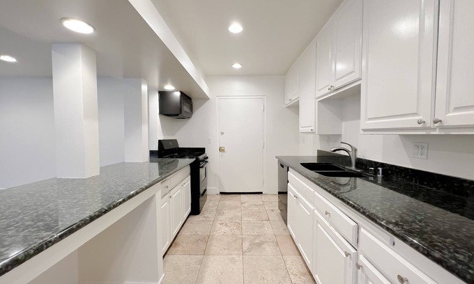 Encino Condominio | Newcastle Property