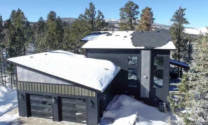 Lead Cabina | Newly Built, 2400+ Sq. Ft., Walk to Clubhouse Pool, Parking for Trailers