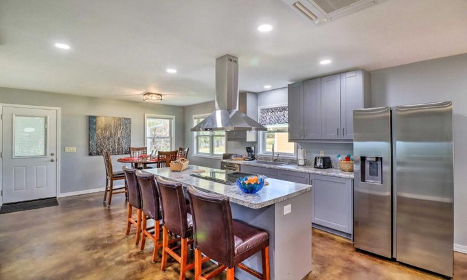 Cotter Casa | Newly Built Cotter Home, Great Fishing Nearby