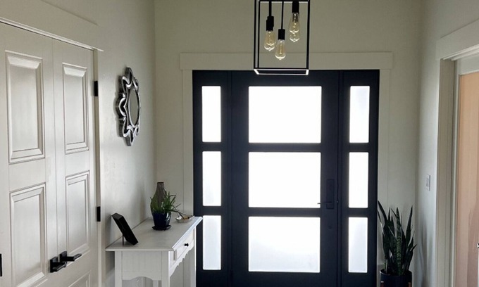 Preston Casa | Newly built in 2022. Cheerful, 3-Bedroom Home