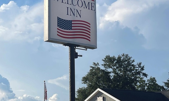 St. Marys Hotel | Newly remodeled 14-room hotel in charming St. Mary's .