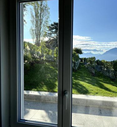 Cully Apartamento | Newly Renovated 1-bedroom with panoramic view