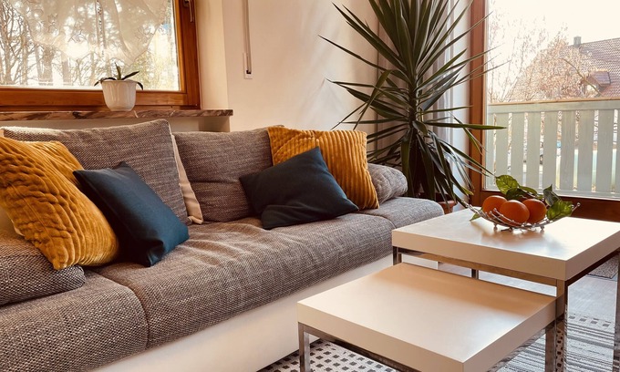 Aue Apartamento | Newly renovated with south-facing balcony - large bathroom and large dining area - 65 sqm