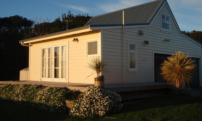 Hicks Bay Cama Y Desayuno | Nga Puriri Bed and Breakfast