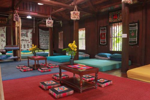Ba Vi Chalet De Esquí | Nhà sàn Mường