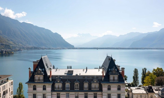 Montreux Apartamento | Apartamento con bañera de hidromasaje, WIFI, piscina, TV, terraza, vista panorámica, aparcamiento