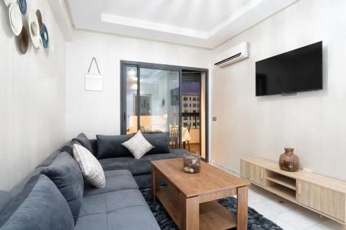 Ain Harrouda Apartamento | Nice & Comfortable 2BHK panoramic balcony with swimming pool