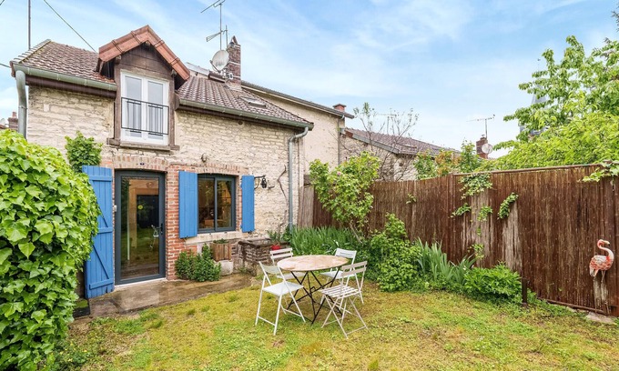 Bayel Casa | Bonita casa en Bayel con WiFi