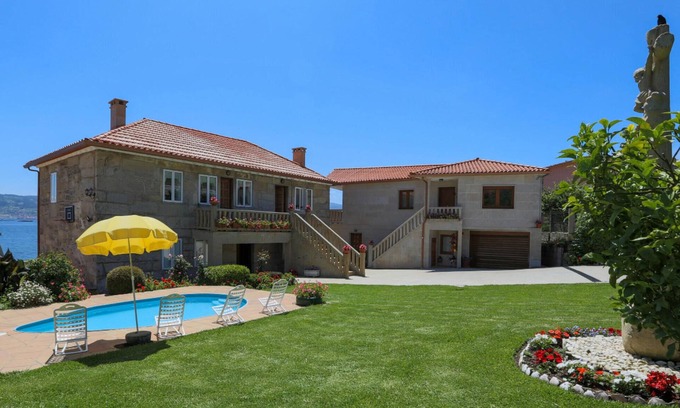 Samieira Casa | Bonita casa en Raxo con WiFi