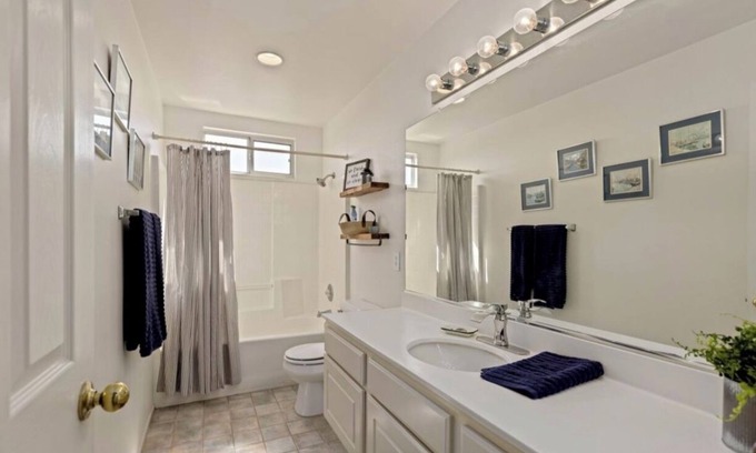 Palmdale Casa | Nice remodeled House for rent in West side of Palmdale