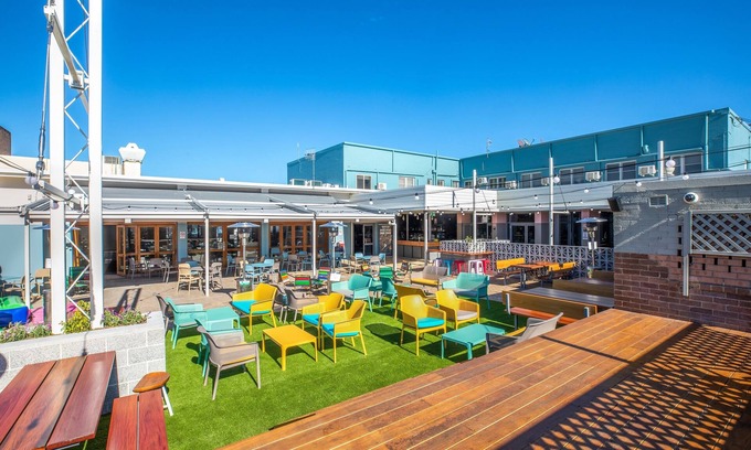 Umina Beach Hotel | Nightcap at Ocean Beach Hotel