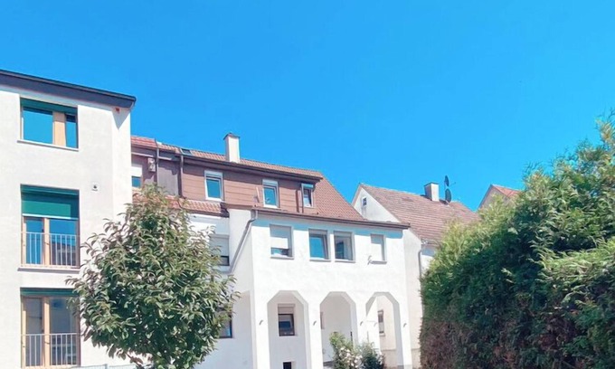 Eglosheim Apartamento | Nisay Home