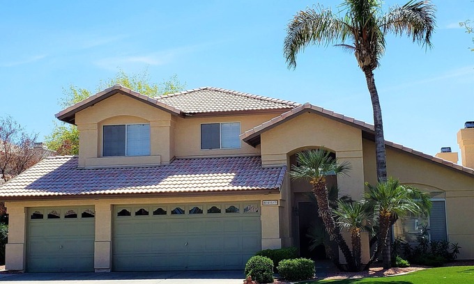 Pivotal Peoria Center Casa | Excelente ubicación, piscina climatizada privada, sin cargos ocultos, parrilla / senderismo / wifi gratis