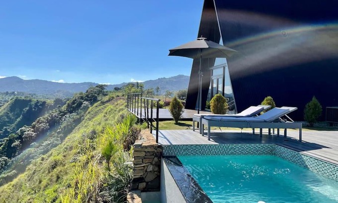 Santiago Province Villa | Noir Cabin-Aframe mountain