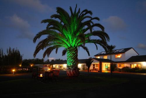 Awanui Hotel | Norfolk Motel & Campervan Park