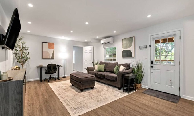 Lawrenceville Apartamento | North Atlanta Hideaway