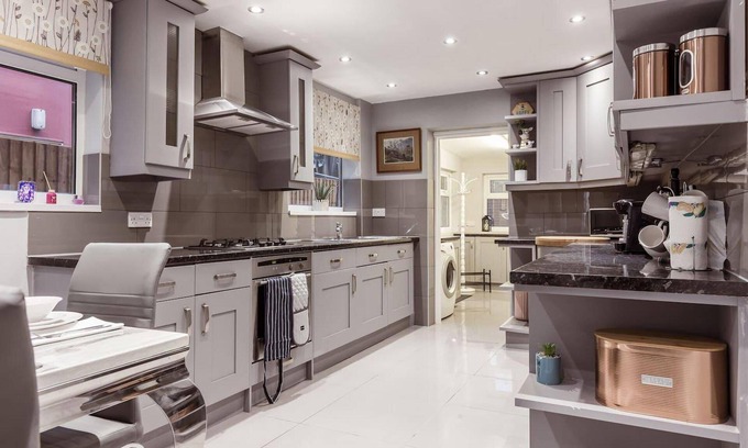 Harringay Ladder Casa | North Central London House/ Sleeps8/garden/wifi