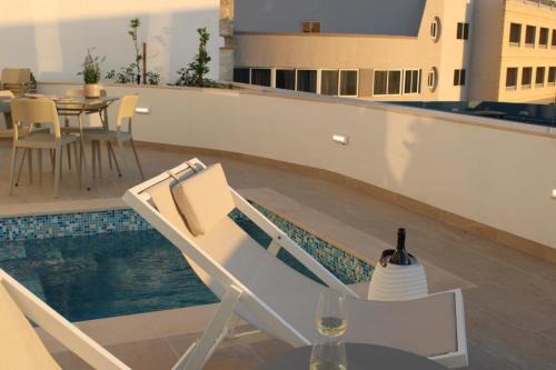 Mellieha Apartamento | North Lodge by PetitChic