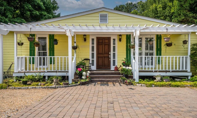 North Raleigh Casa | NUEVA LISTA: Charming NE Raleigh Home