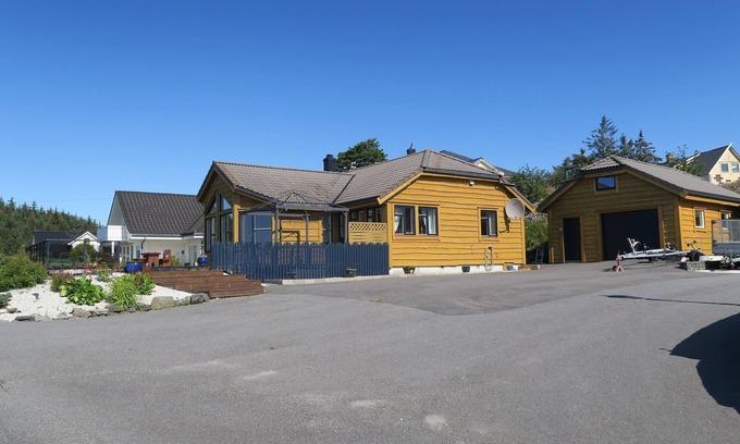 Radoy Casa | Norwegen Urlaub, Angeln - 60 PS Premium Boot Mietbar!