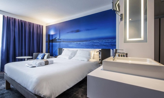 Les Chalais Hotel | Novotel Rennes Alma