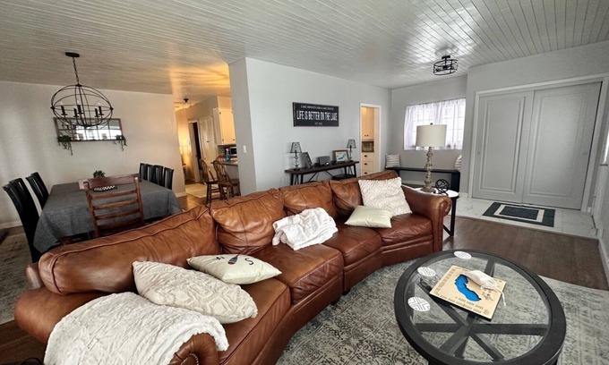 Glenwood Casa | Now Booking for Summer 2025!