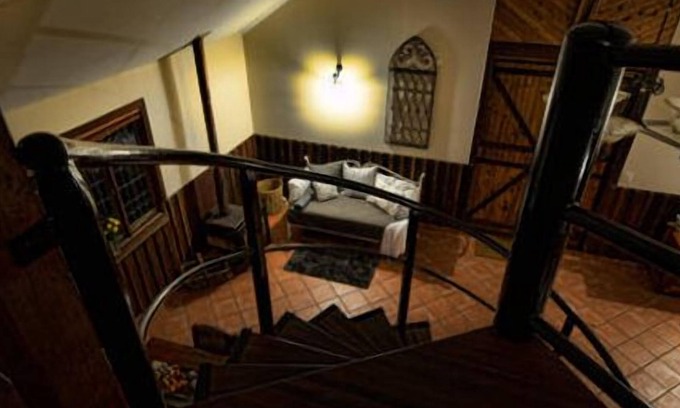 Bridgetown Cabaña | Oak Tree Barn - Escapada de lujo tranquila