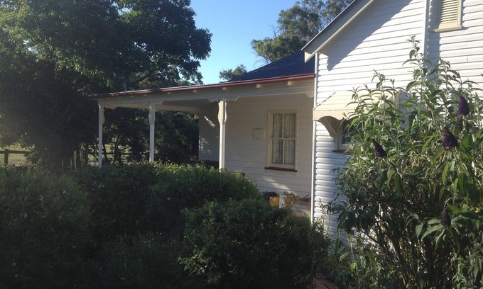 Deepwater Casa | Oakhurst Cottage FarmStay