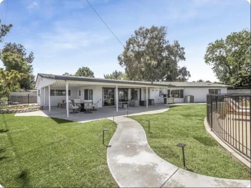 Clovis Casa | oasis in heart of Clovis