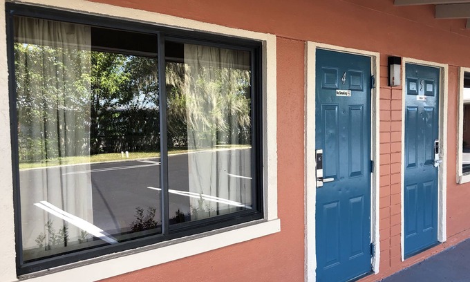 Ocala Hotel | Ocala Cove Motel