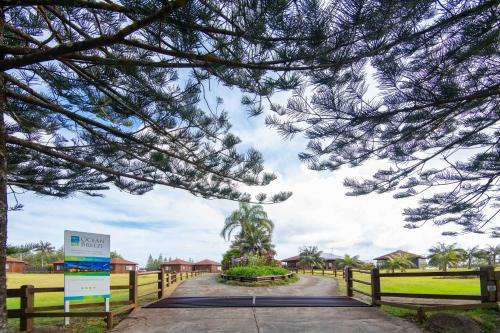 Burnt Pine Apartamento | Ocean Breeze Cottages