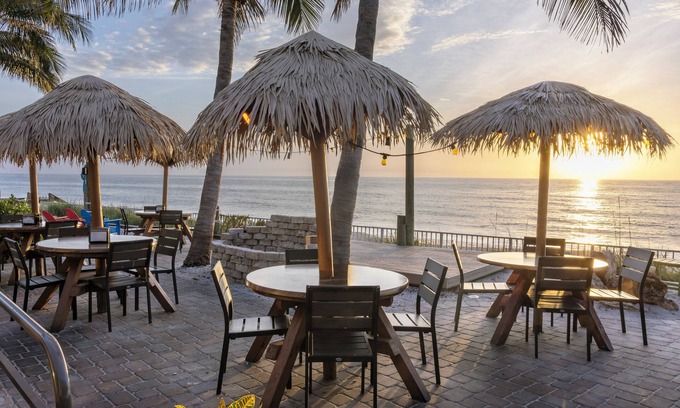 Central Beach Hotel | Ocean Breeze Inn Vero Beach