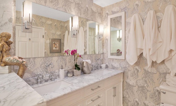 Village of La Jolla Cabaña | Ocean View 1-bedroom treehouse 8 min from La Jolla cove