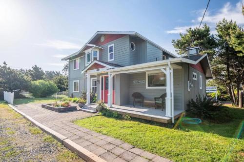 Beverly Beach Casa | Ocean View Family & Couple Getaway