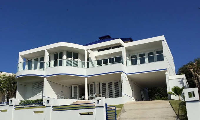 Camino Nuevo Casa | Vista al mar "Villa Luna" a pasos de la playa aislada!