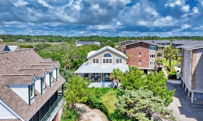 Pawleys Island Casa | Oceanfront Beach House, Furnished Porch, Sun Deck, Private Boardwalk, Grill