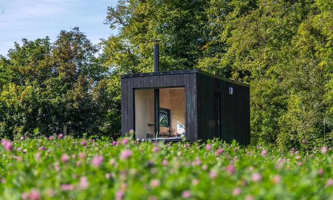 Plush Cabina | Off-Grid Eco Cabin Nestled in Nature ft Warm Wood Fire