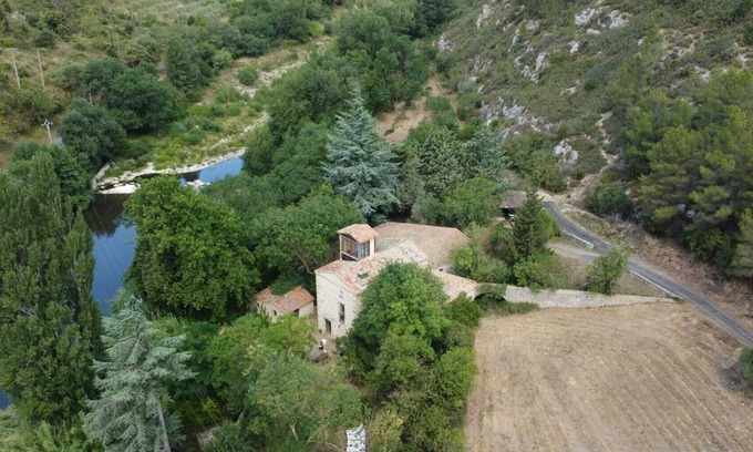 Lagrasse Casa | Old mill for 13 people, ideal gite for family and friends.