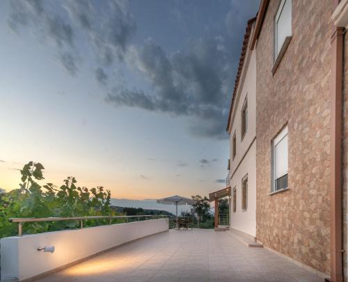Notos Casa | Olea Stone House near the sea
