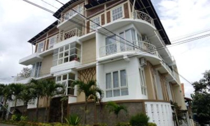 Oro Oro Ombo Hotel | Omah Anin Guesthouse