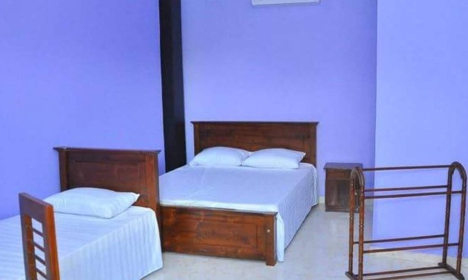 Colombo Hotel | Omega Hotel & Motel