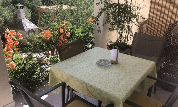 Kozarica Apartamento | Apartamento de una habitación en la playa Kozarica, Mljet (A-4950-c)