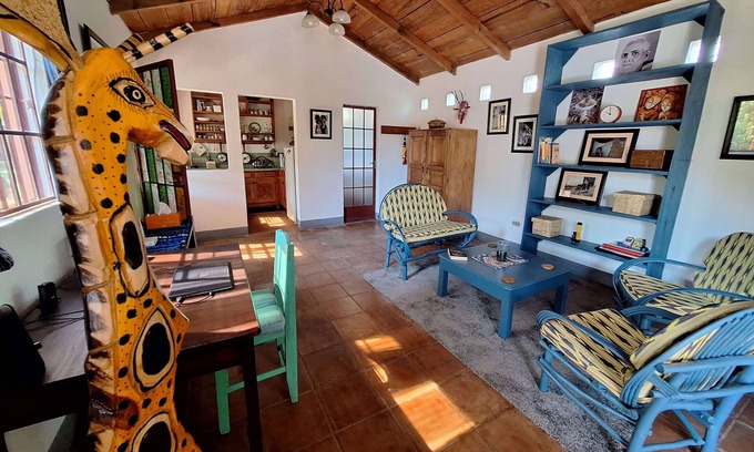 San Pedro La Laguna Cabaña | One minute to lake, fabulous views, well-equipped kitchen, & comfy beds!
