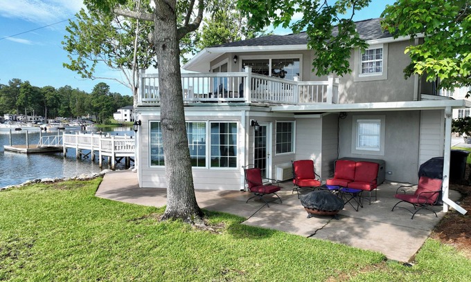 Chapin Cabaña | One of a Kind, "Gazebo" Cottage on Beautiful Lake Murray, SC.