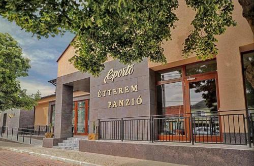 Villany Cama Y Desayuno | Oportó Panzió